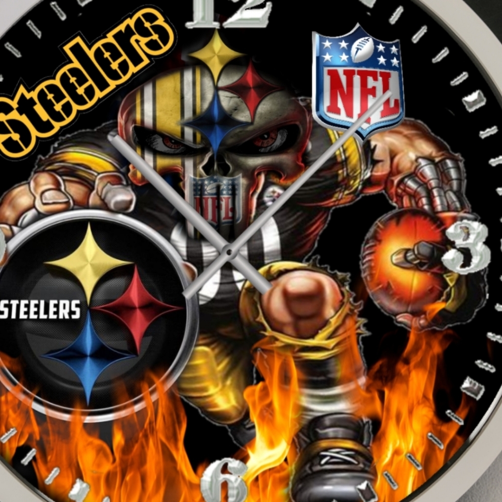 Pittsburgh Steelers wall clock